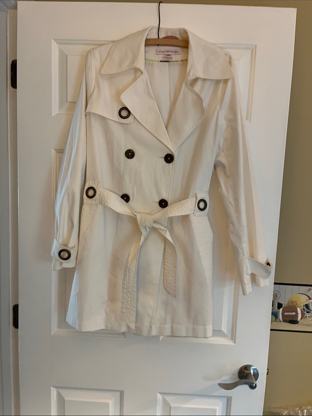 Via Spiga white Double-Breasted Trench Coat with Tie Belt